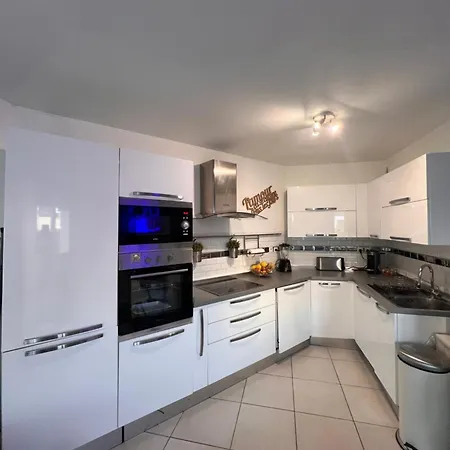 Renove , Climatise, Terrasse, Parking En Sous Sol
