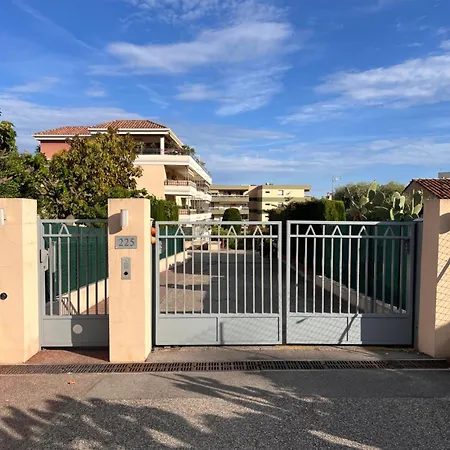 Renove , Climatise, Terrasse, Parking En Sous Sol Apartamento *
