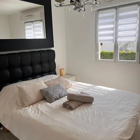 Renove , Climatise, Terrasse, Parking En Sous Sol * 생로랑뒤바르