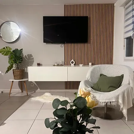 아파트 Renove , Climatise, Terrasse, Parking En Sous Sol 생로랑뒤바르