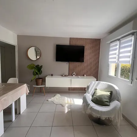 Renove Climatise , Terrasse, Parking Apartment Saint-Laurent-du-Var