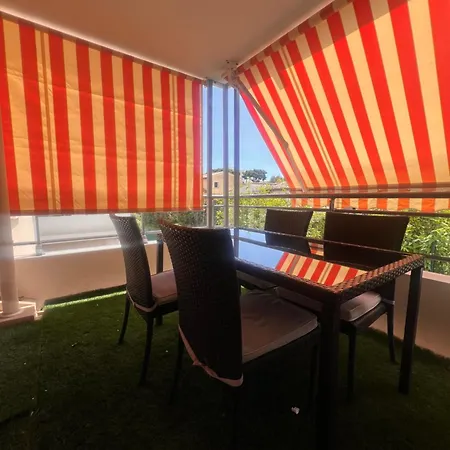 Renove , Climatise, Terrasse, Parking En Sous Sol